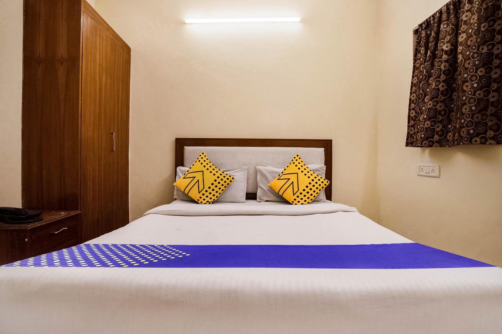 Hotel O City Inn Dx Нью-Дели Экстерьер фото